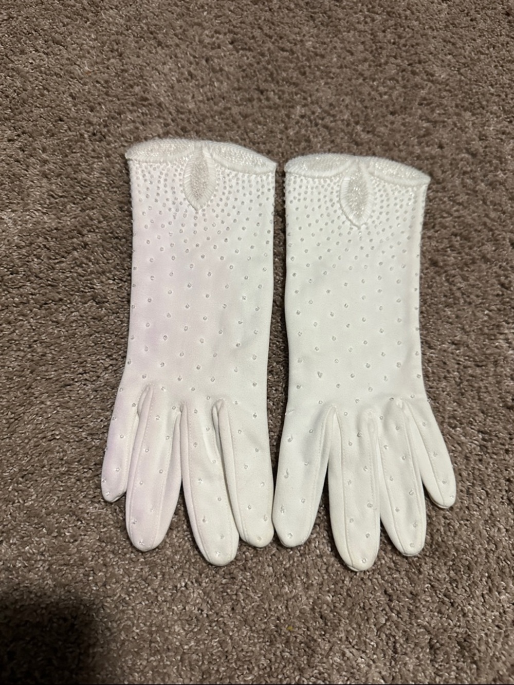 Classic White Embellished Women's Gloves
